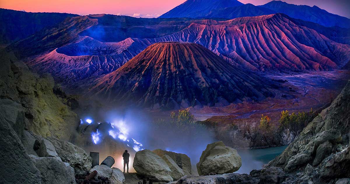  Ijen  Crater Tour Blue  Fire  Trekking Mount  Bromo Trekking